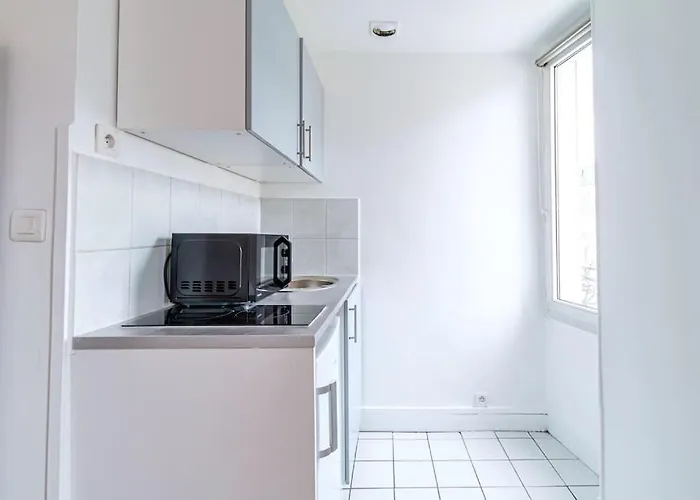 Studio Proche Boulevard Voltaire Paris